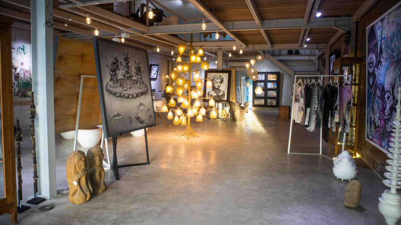 Nyaman Gallery