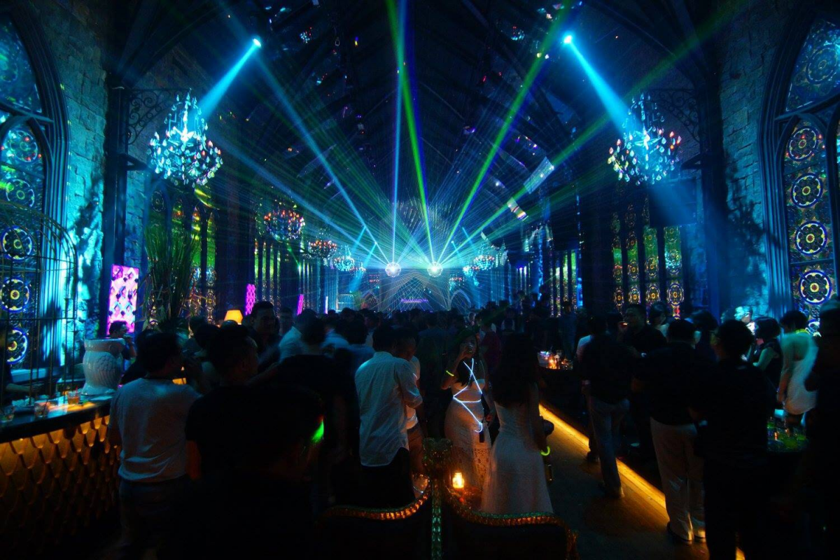 Mirror Bali Lounge and Club