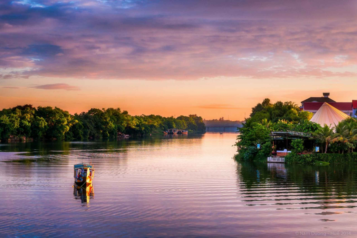 Huong/Perfume River
