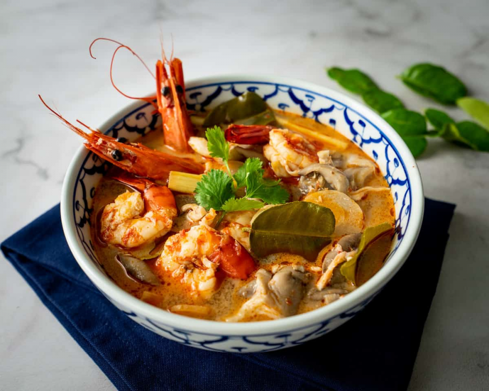 Tom Yum Goong (Spicy Shrimp Soup)
