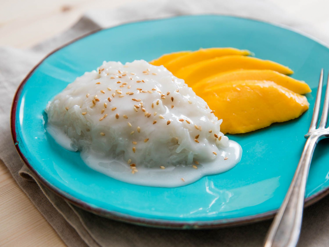 Khao Vam (Sticky Rice with Savory Toppings)