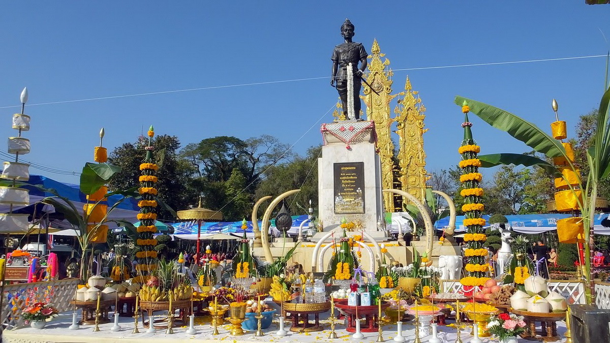 King Mengrai the Great Monument